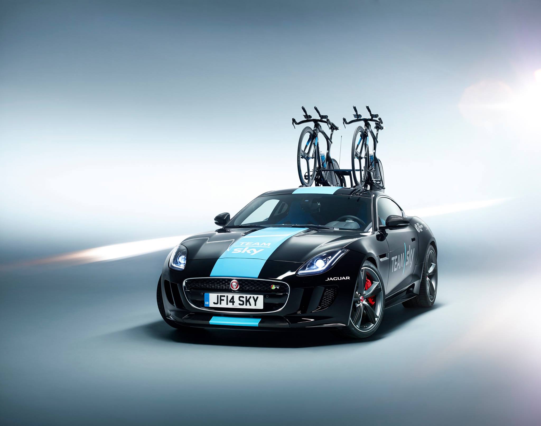 Jaguar F-Type S20C Team Sky