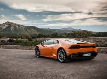 Autocar reviews the Lamborghini Huracan LP610-4