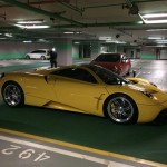 Pagani Huayra in yellow