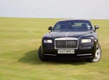 Rolls Royce Wraith drifting