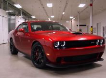 This is how they build a Dodge Challenger SRT Hellcat