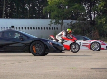 Mclaren P1 vs Porsche 918 vs Ducati 1199 Superleggera image