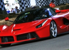 Ferrari to Auction 500th LaFerrari, Donate Proceeds to Italian Earthquake Victims
