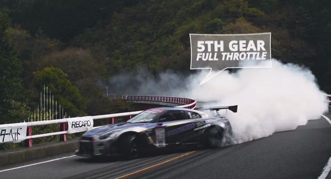Nissan GTR tears up the hill