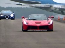 LaFerrari vs Bugatti Veyron: Drag Battle