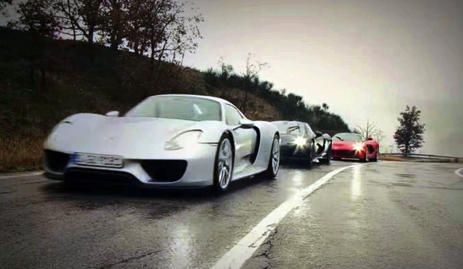 Mclaren P1 vs LaFerrari vs Porsche 918