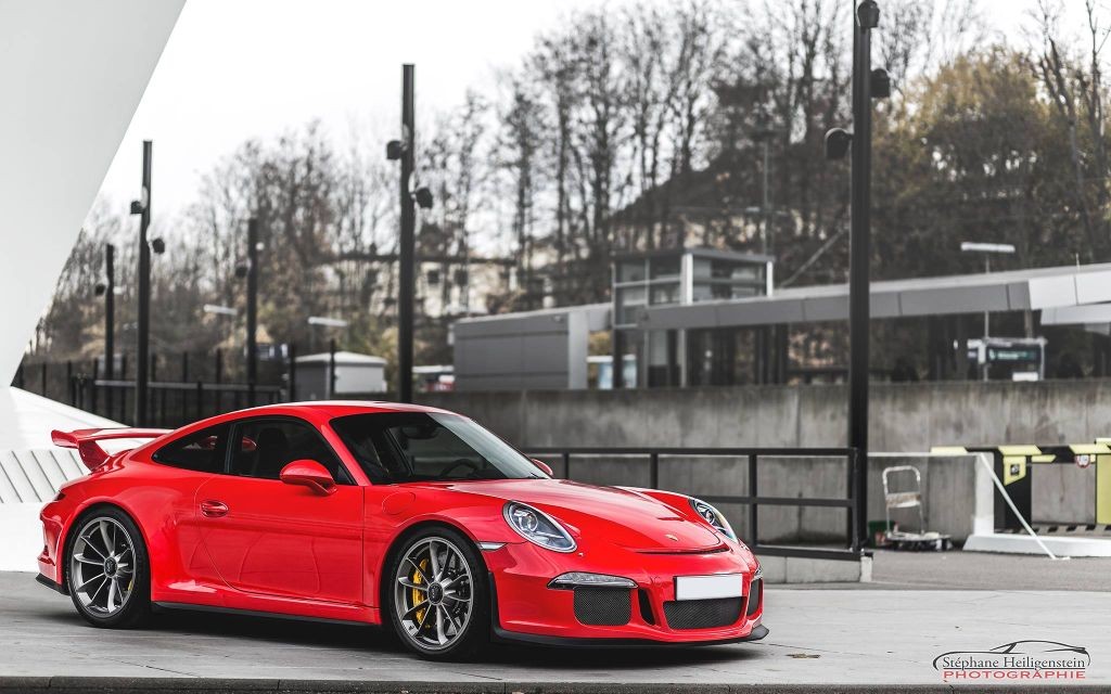 Porsche 911 GT3 Red