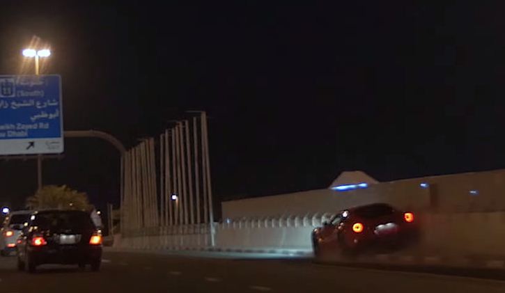 Ferrari F12 Crashed in Dubai- Video