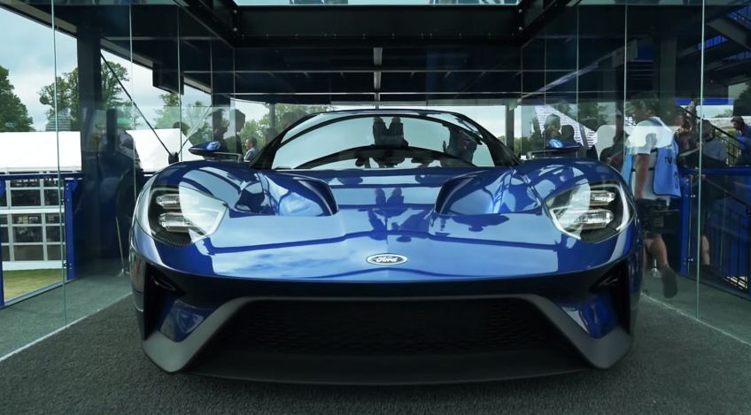 2016 Ford GT is ready to race Ferrari at Le Mans