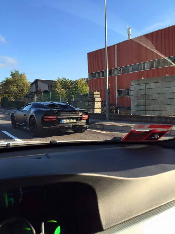 Bugatti Chiron spy shots