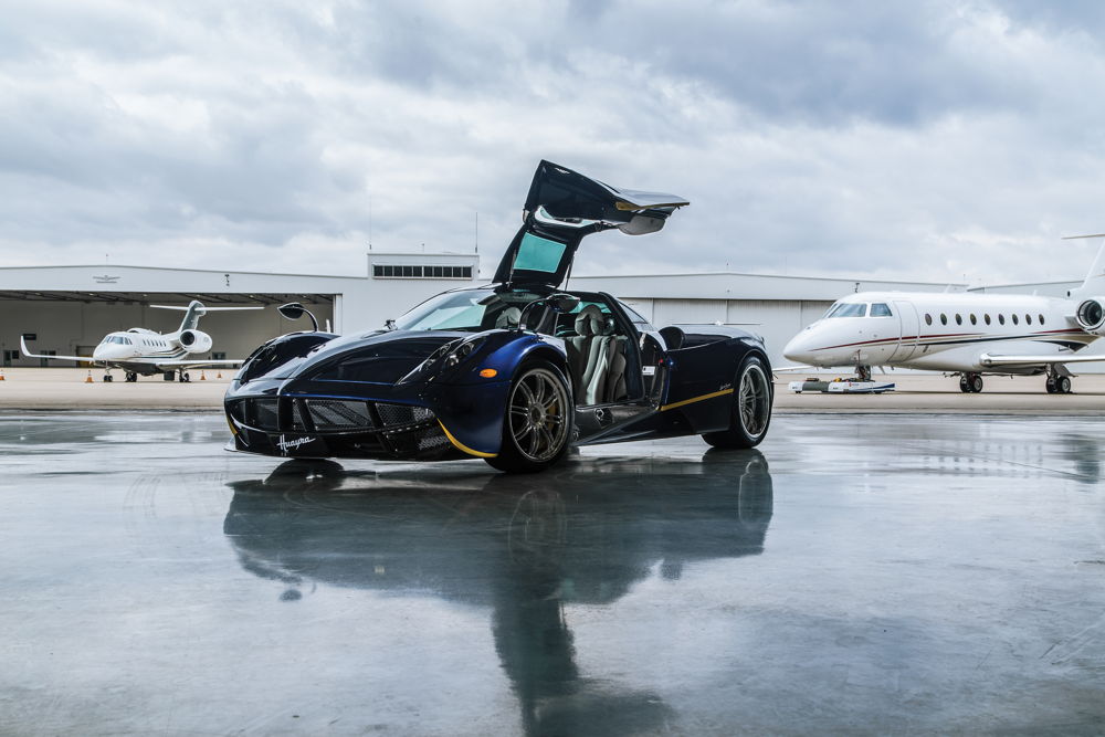 Blue Argentina Pagani Huayra Goes Under The Hammer at Amelia Island auction