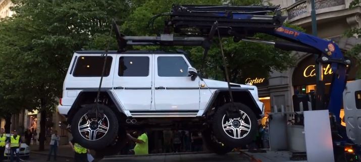 Exotic Mercedes-Benz G500 4x4 gets impounded