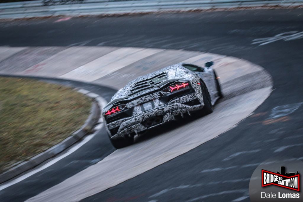 lamborghini-aventador-facelift-spy-shots-10