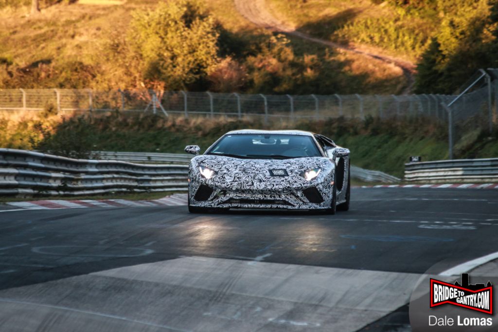 lamborghini-aventador-facelift-spy-shots-8