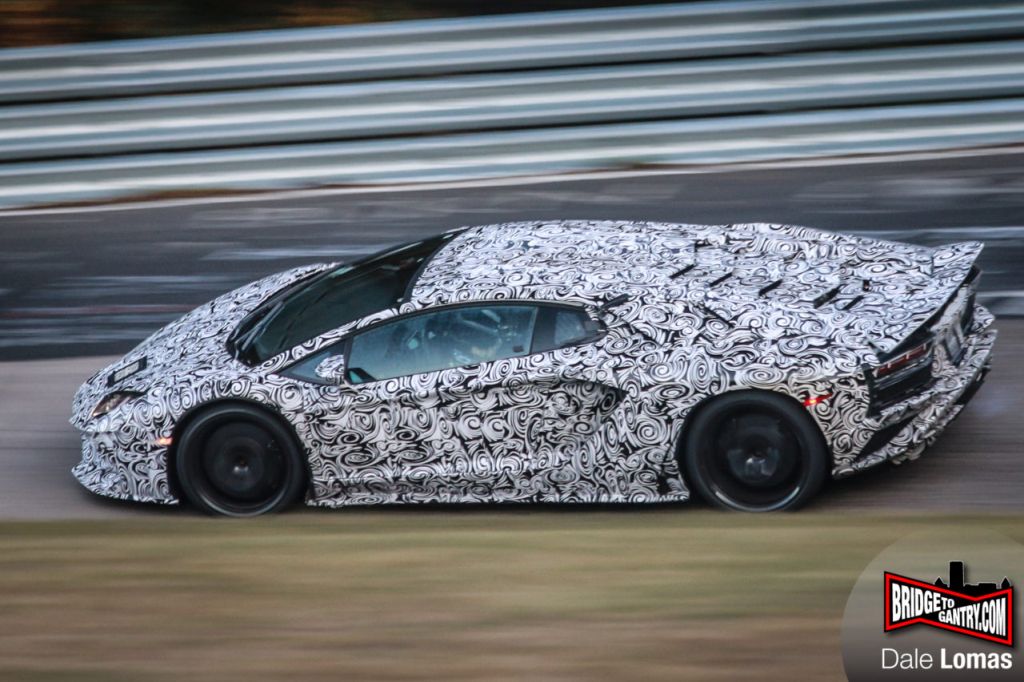 lamborghini-aventador-facelift-spy-shots-9