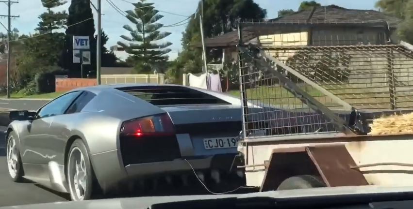VIDEO: Lamborghini towing goats in Australia