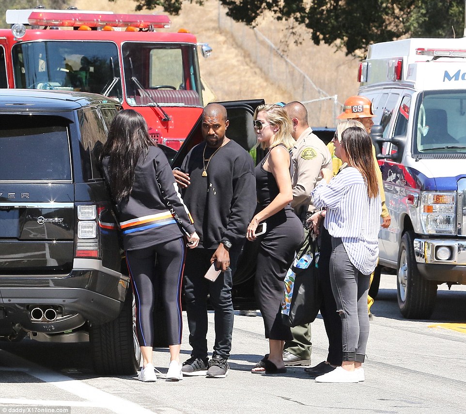 Kylie, Khloe Kardashian, Kanye West at the scene of Kris Jenner's crash