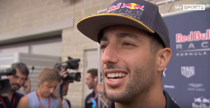 daniel-ricciardo-nails-texan-accent-2016-f1-usa-gp