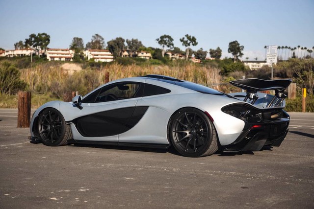 mso-satin-silver-mclaren-p1-for-sale-in-the-us-2