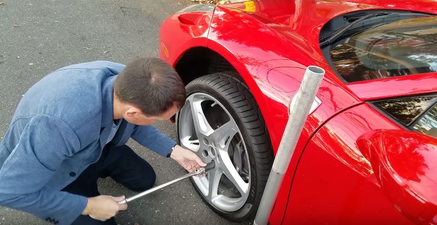 replacing-a-cracked-ferrari-458-spider-rim