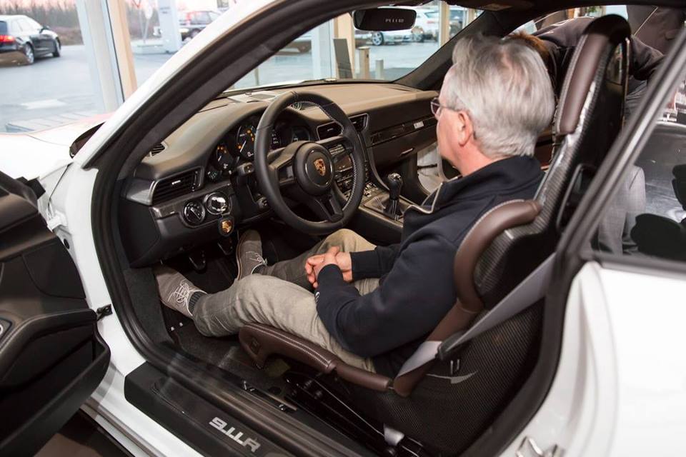 Horacio Pagani-Porsche 911R-4