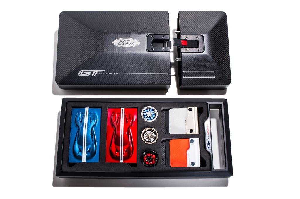 What's inside a Ford GT Order kit-1