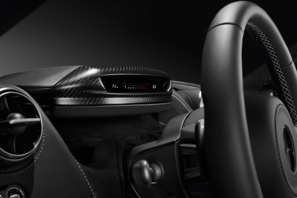 McLaren 720S- Folding Driver Display-teaser-2017 Geneva Motor Show-1