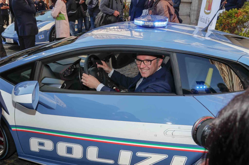 Lamborghini Huracan Police Car-Polizia-Bologna-3