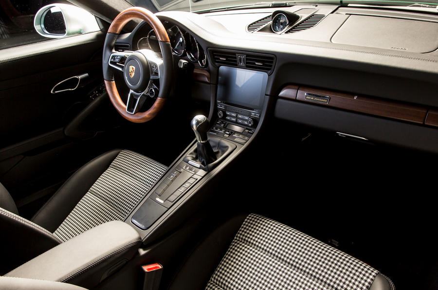 Porsche 911 Carrera S-1 Millionth Celebration Edition-2