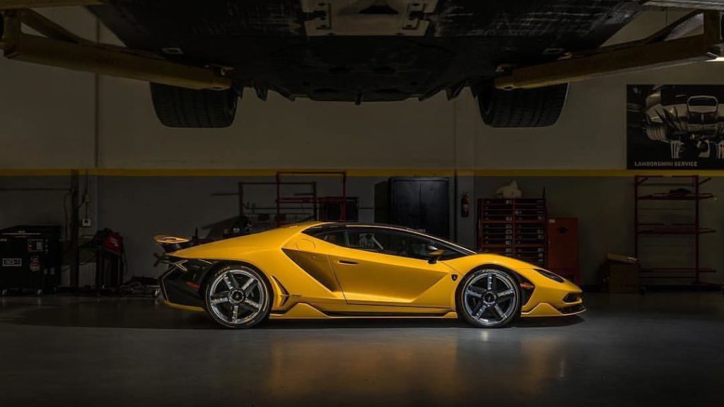 Yellow-Lamborghini Centenario-Beverly Hills-US-2
