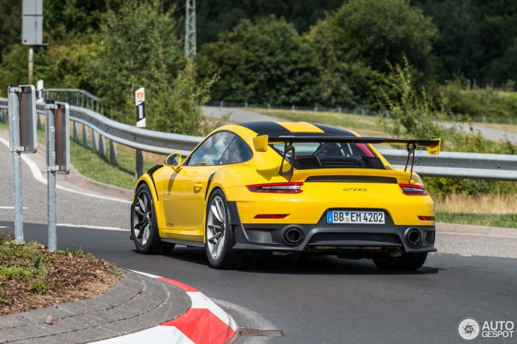 Porsche 911 GT2 RS-Racing Yellow-Nurburg-2