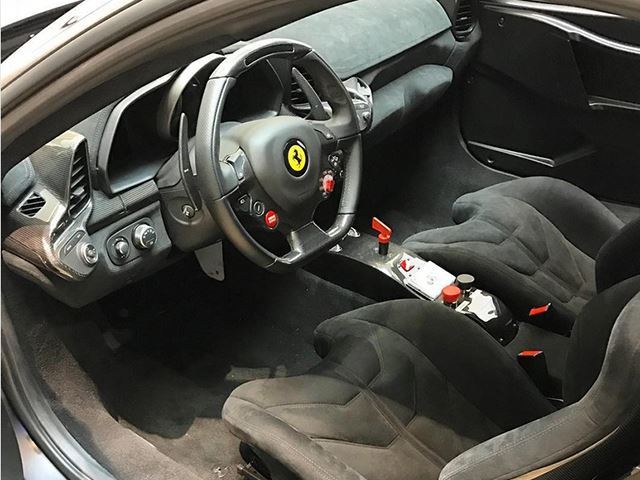 Ferrari 458-V12-LaFerrari-engine-2