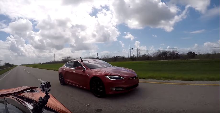 McLaren-720S-Tesla-ModelS-P100D-dragrace