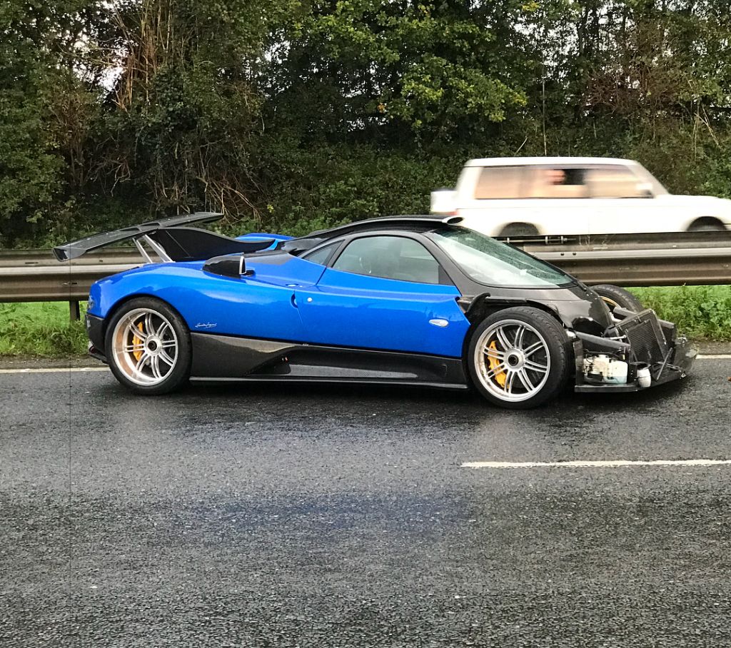 Pagani Zonda PS-crash-UK-1