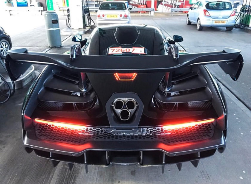 Black McLaren Senna spotted-1