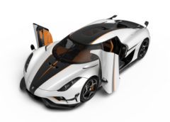 2018 Geneva Motor Show: Koenigsegg Brings Two Regeras and a CCX to the Stage