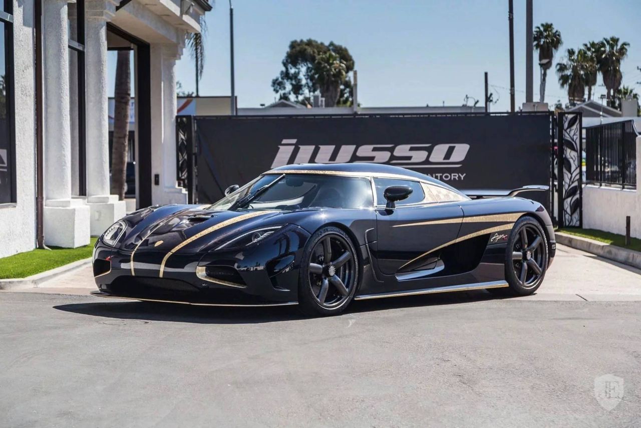 2014 Koenigsegg Agera R-for-sale-iLusso-California-1