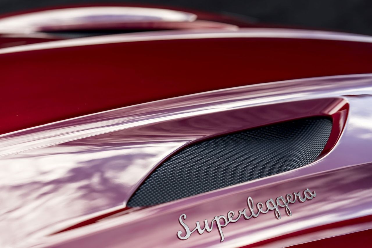 Aston Martin DBS Superleggera-teaser-image