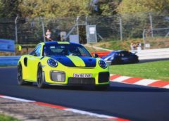 Porsche 911 GT2 RS crashes at the Nurburgring