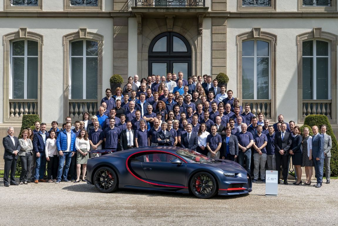100th-Bugatti-Chiron-blue-carbon