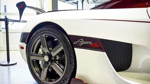Koenigsegg Agera RS-white-red-carbon-Canada-3