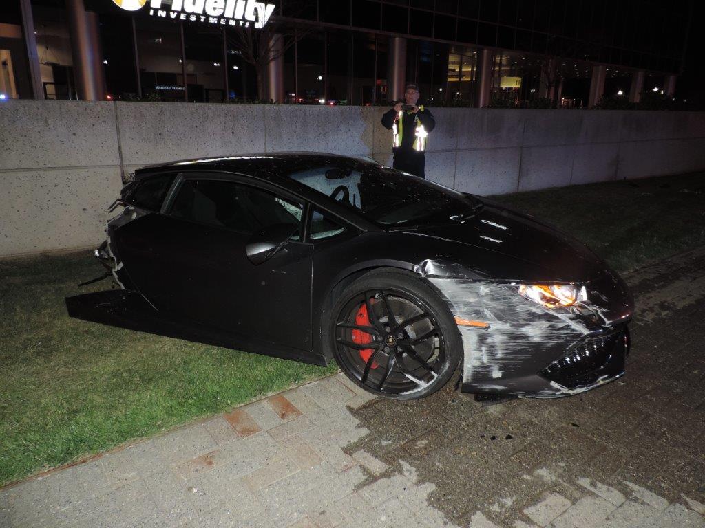 Lamborghini-Huracan-crash-Fairfax-Virginia-USA-1