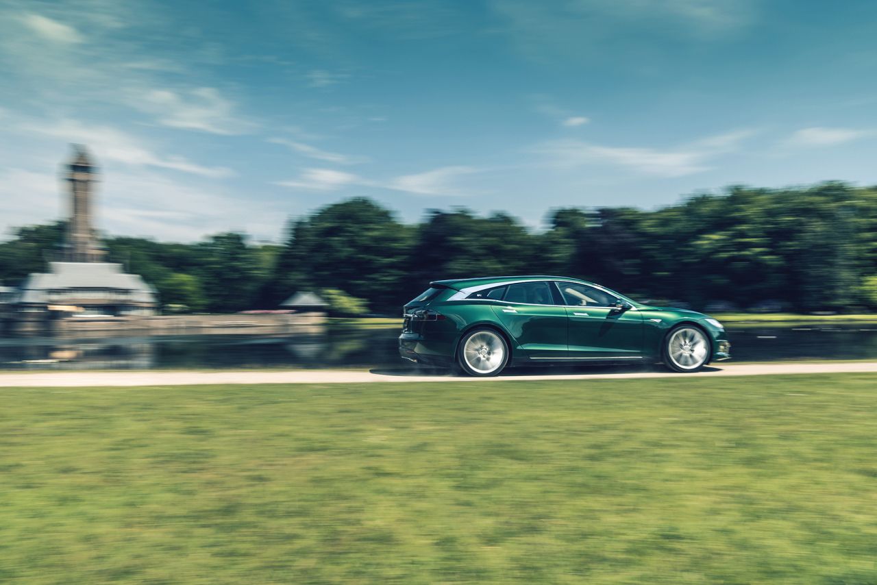 Niels van Roij-Tesla Model-S-Shooting-Brake-RemetzCar-1