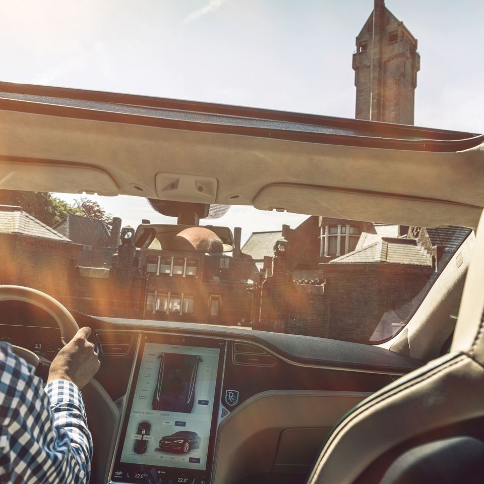 Niels van Roij-Tesla Model-S-Shooting-Brake-RemetzCar-4