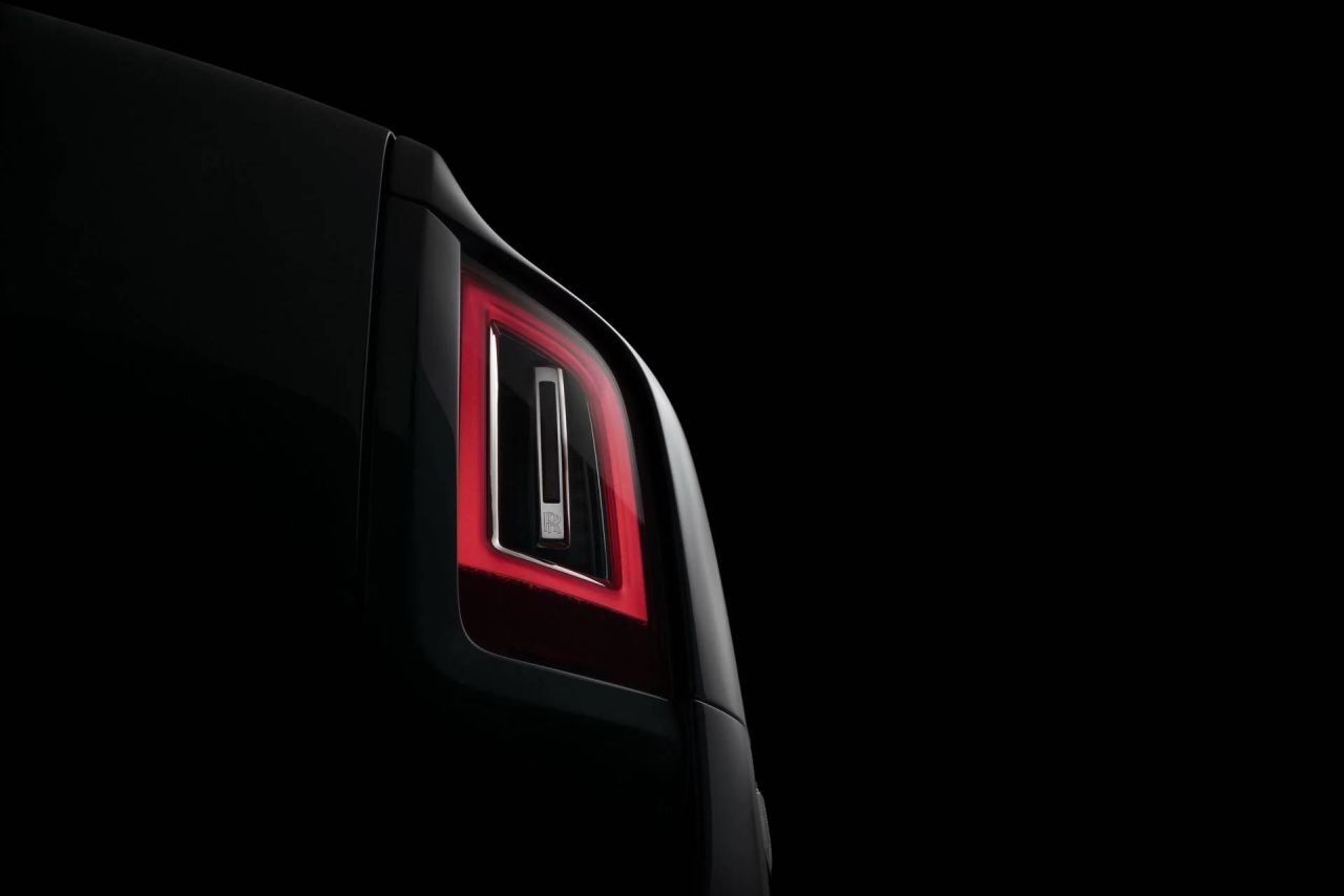 Rolls-Royce-Cullinan-SUV-teaser