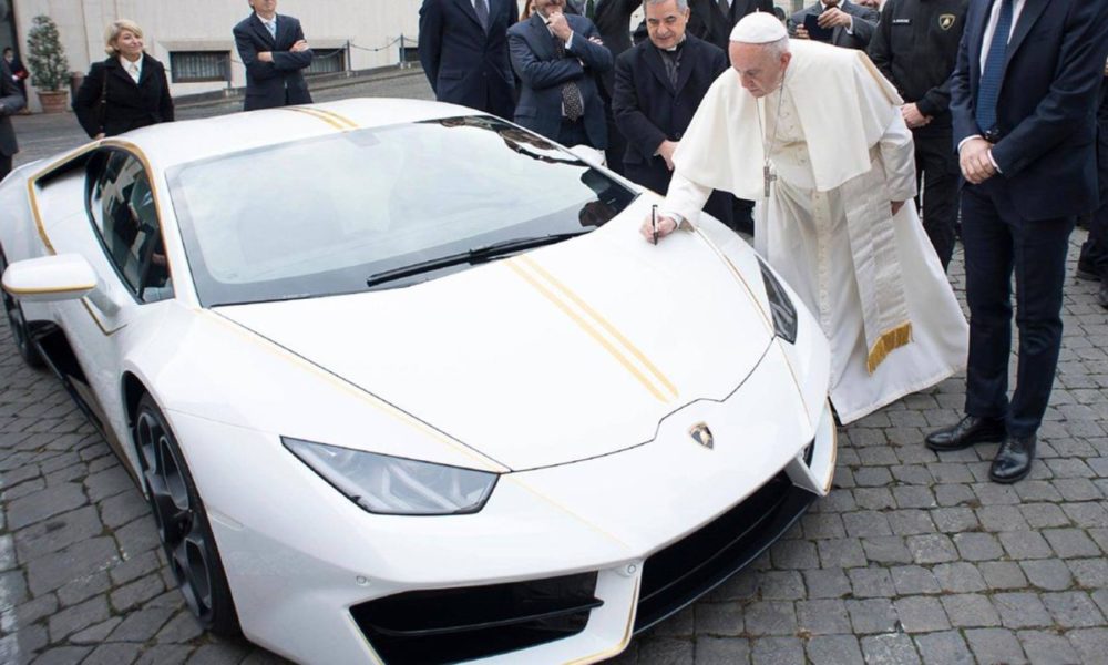 Lamborghini Huracan signed by Pope Francis Sells for $861,575 at Auction