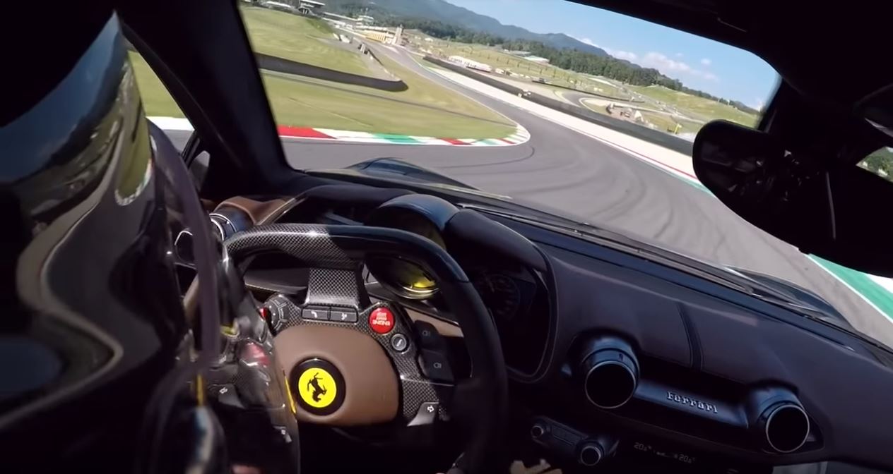 Ferrari 812 Superfast-Mugello-powerslide-drifting