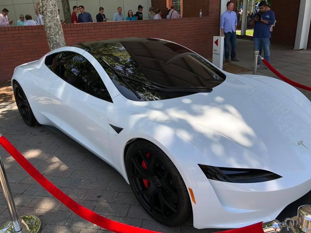 Tesla-Roadster-2-new-prototype-1