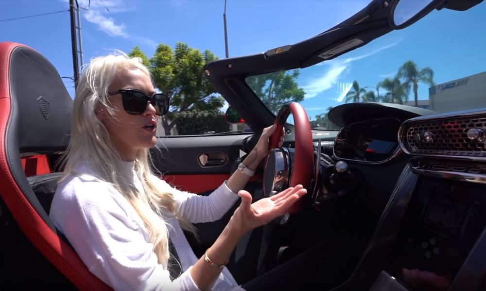 Supercar Blondie takes a Closer Look at the Koenigsegg Regera
