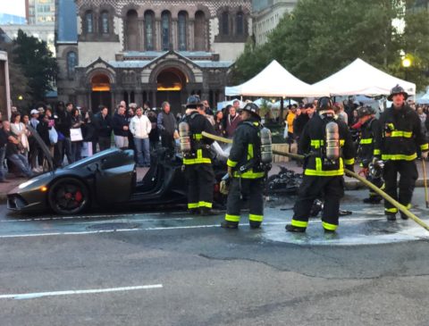 Lamborghini Huracan Performante Spyder Fire 02